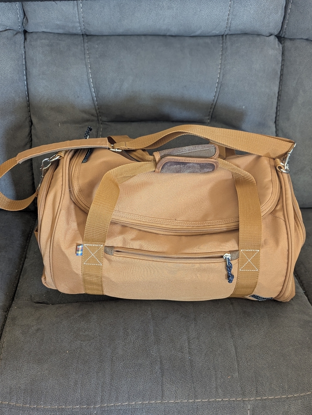 Skyway Whidbey 22" Honey Travel Bag Detachable Strap Shoe Storage Pocket